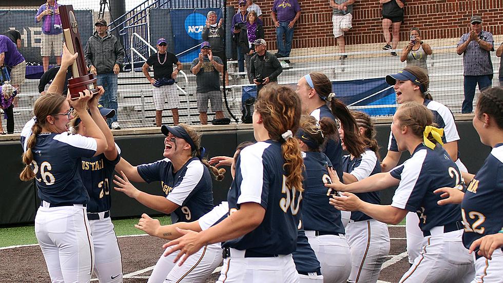 Augustana Softball Off to Championship Site as No.1 Seed