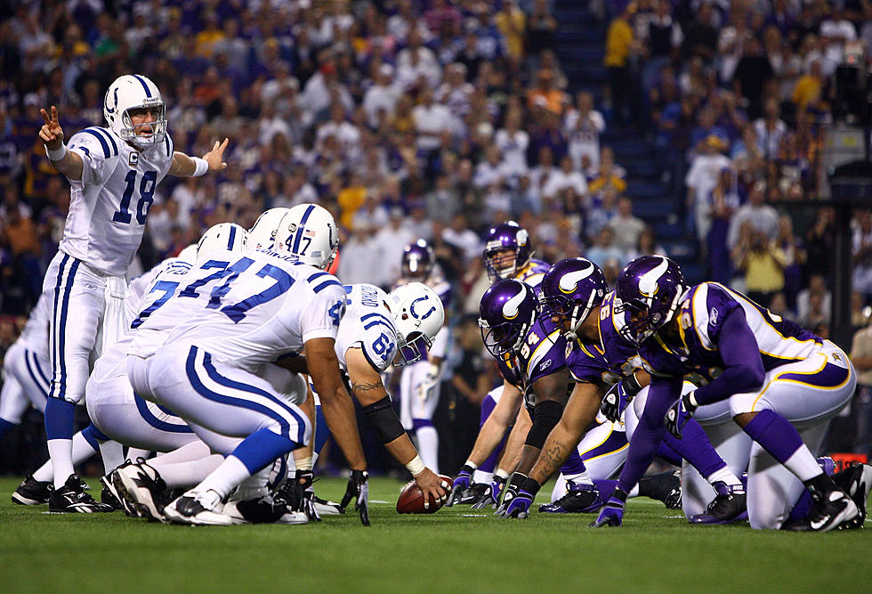 Peyton Manning Claims the Old Metrodome Had Piped in Crowd Noise