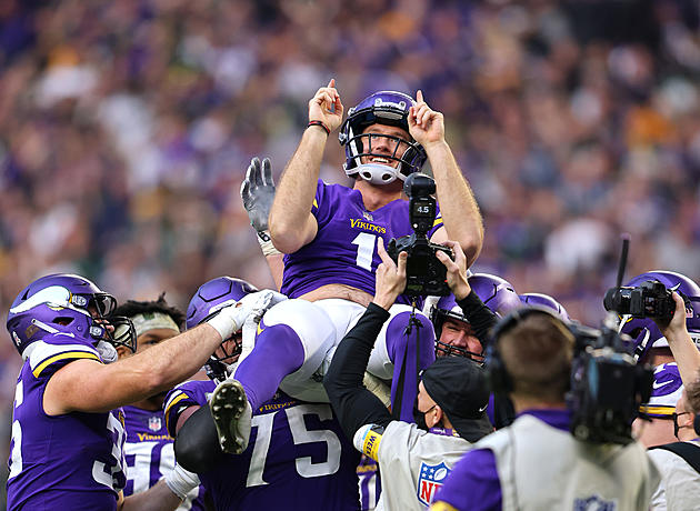 The Minnesota Vikings Win Round 1 Against the Green Bay Packers