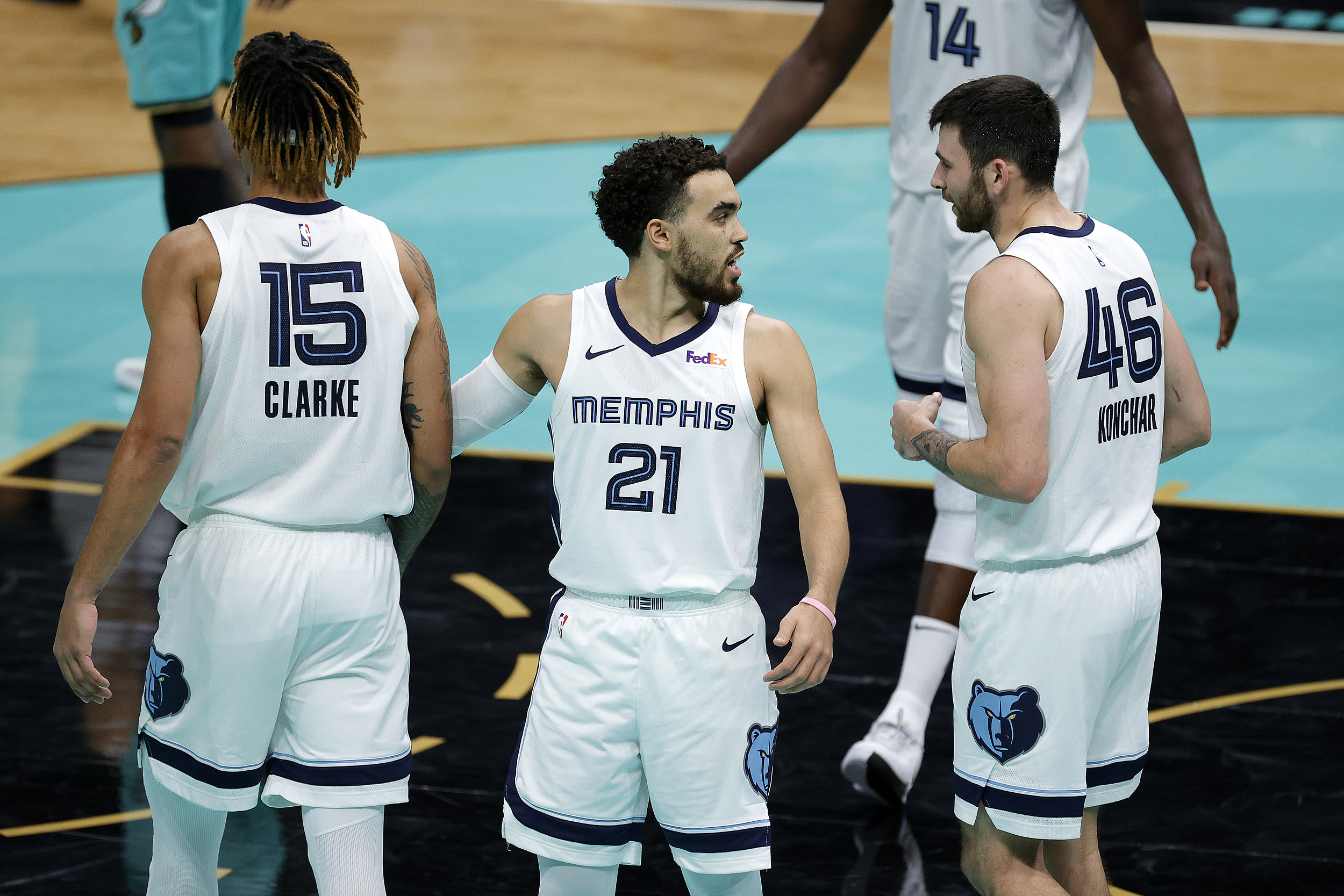 Grizzlies re-sign John Konchar to multi-year contract