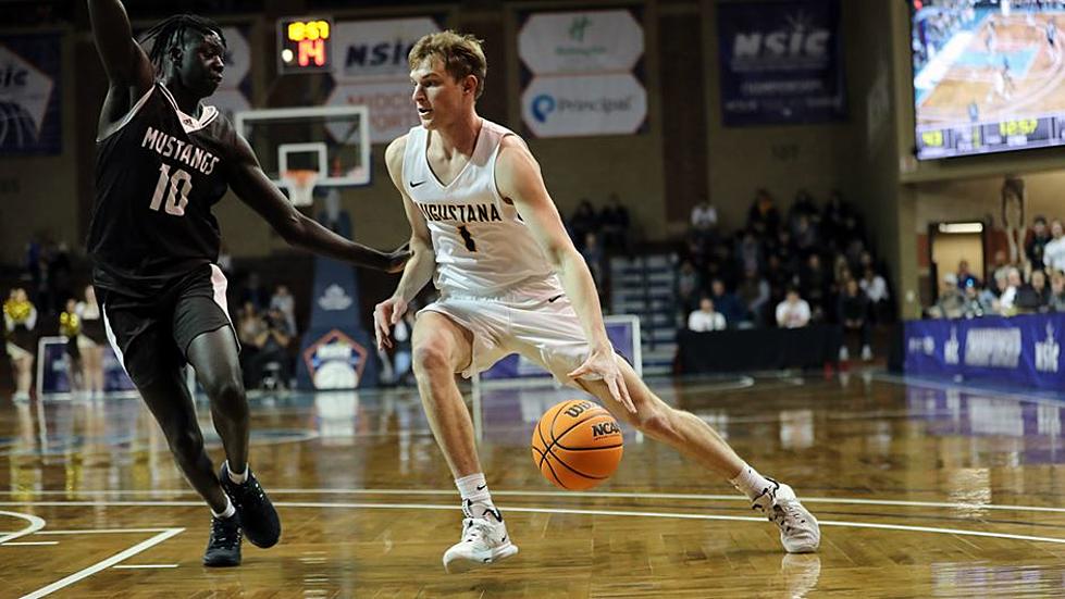 No. 5 Augustana Rolls and Sets Up Monday NSIC Semi Final Game in Sioux Falls