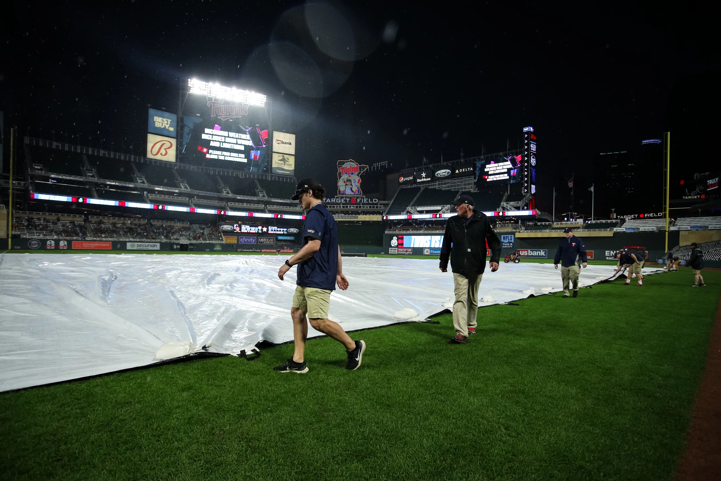 Twins vs. Astros suspended due to weather, to resume in 4th inning Thursday  North News - Bally Sports