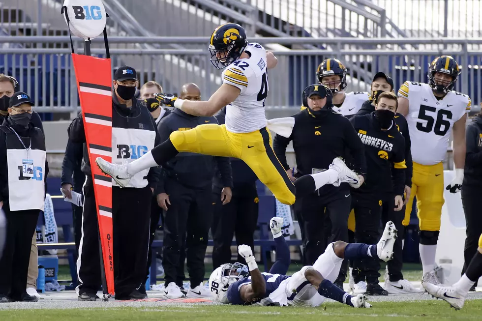 Vikings Add Former Hawkeye at Tight End