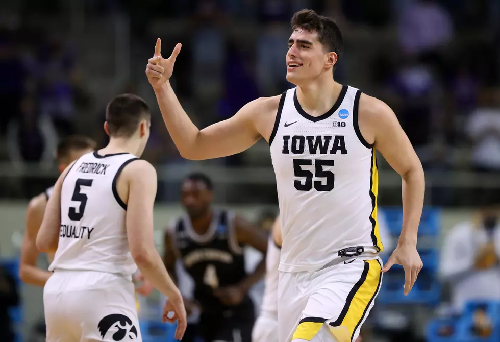 Garza expected to sign two-way NBA contract - Go Iowa Awesome