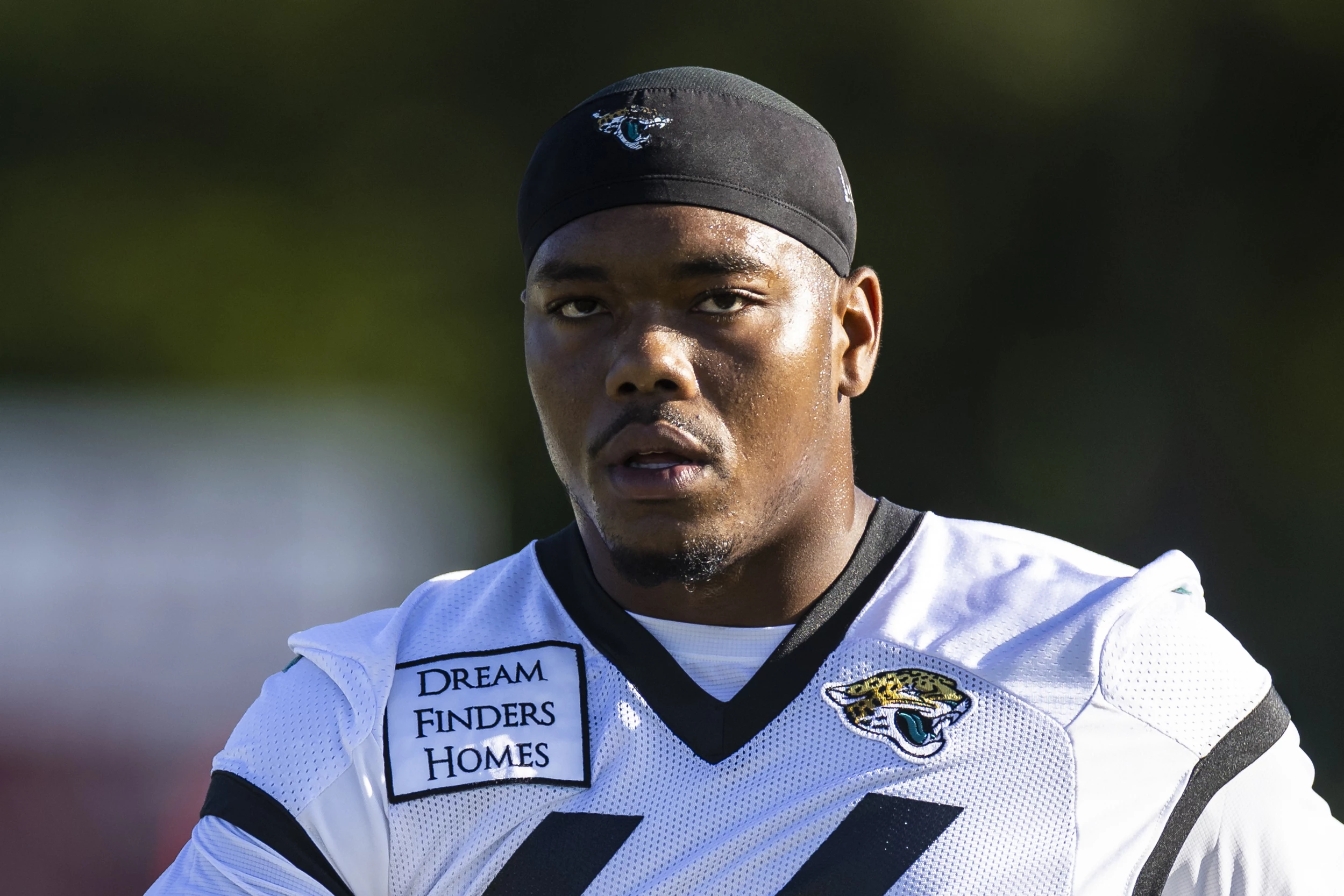 Jacksonville Jaguars' Travon Walker debuts, gets first sack in