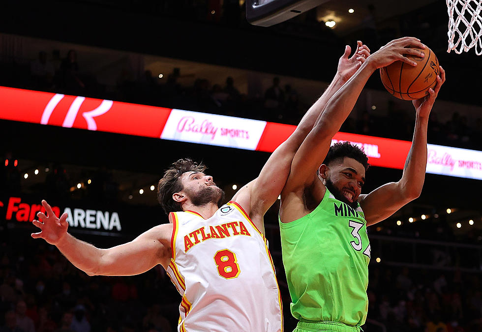 Karl-Anthony Towns Returns in Wolves&#8217; Win Over Hawks