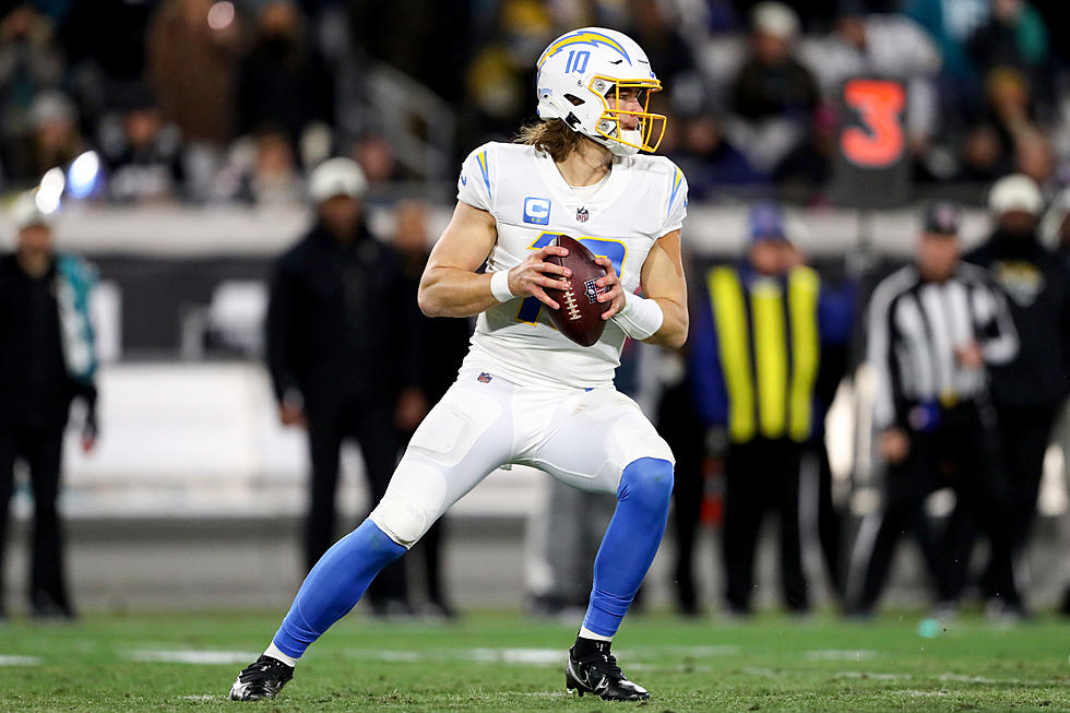 San Diego Chargers Sign Justin Herbert To 5-Year Deal