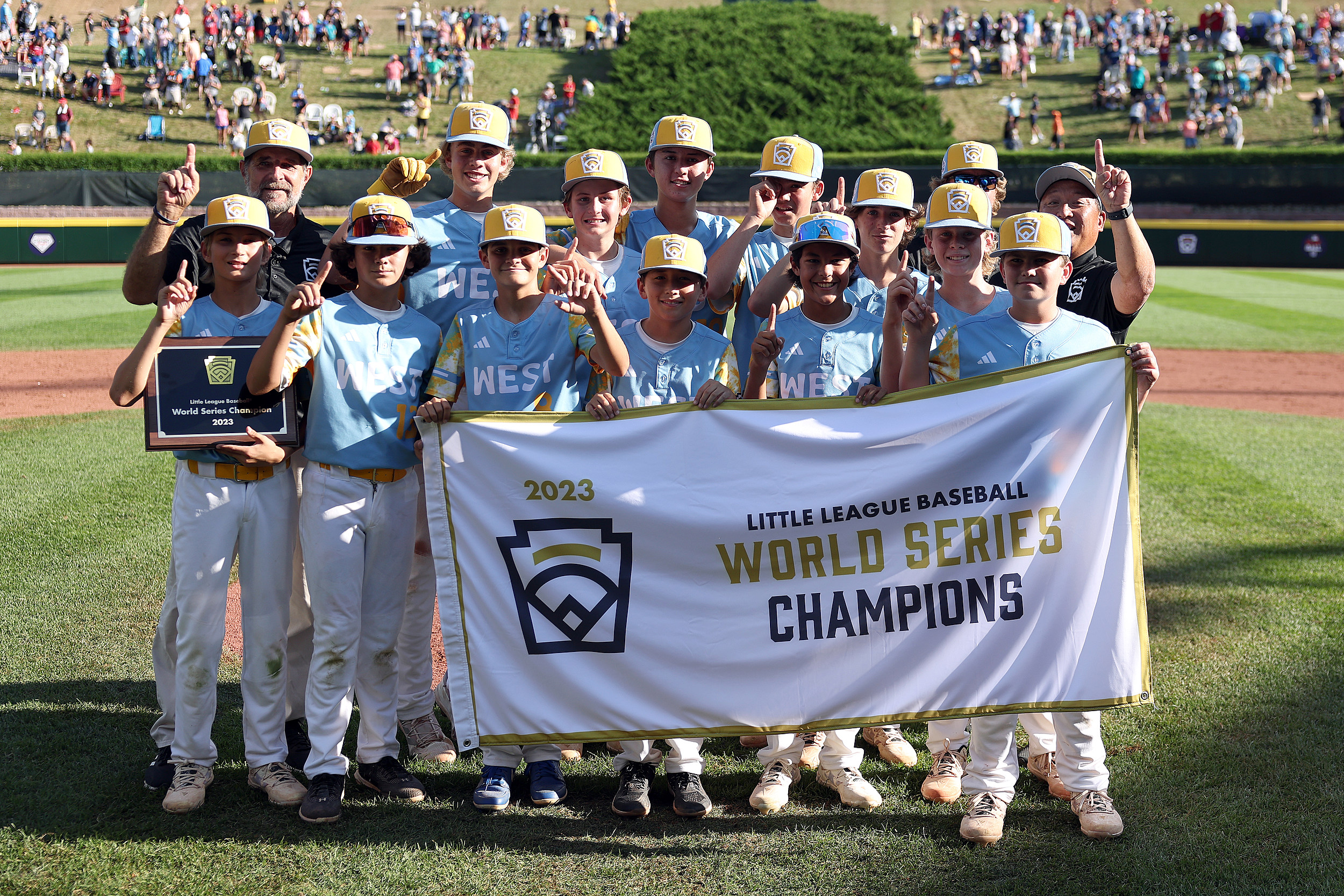 Northeast Seattle's historic run ends in LLWS elimination game against  California