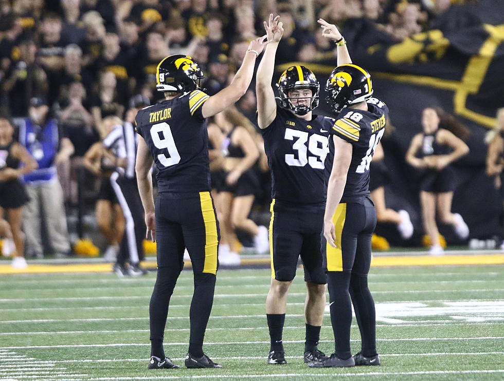 Iowa Hawkeyes Back in Top 25 Following Win Over Wisconsin