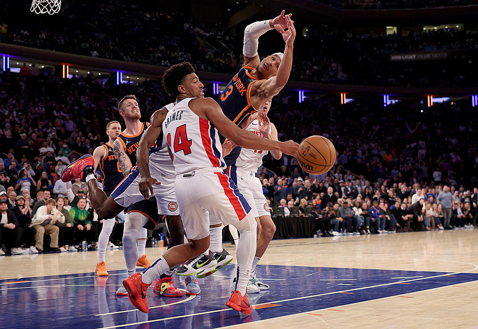 Ref Crew Chief Admits Missed Foul, Knicks Top ‘Livid’ Pistons