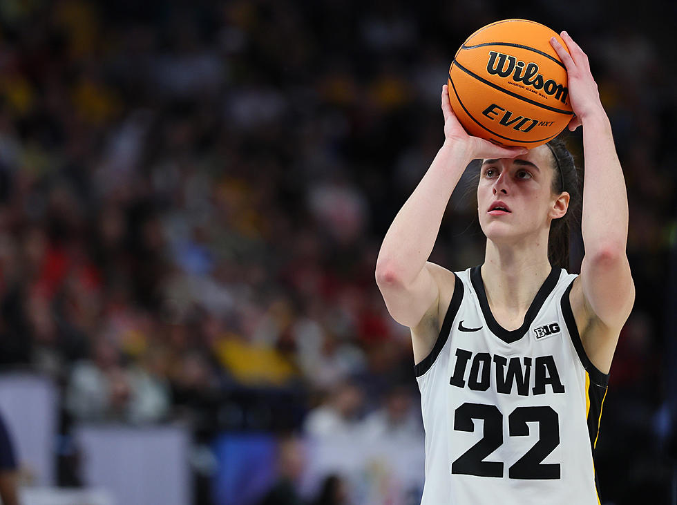 Caitlin Clark Sets 3-Point Record, Iowa Wins in Big Ten tourney