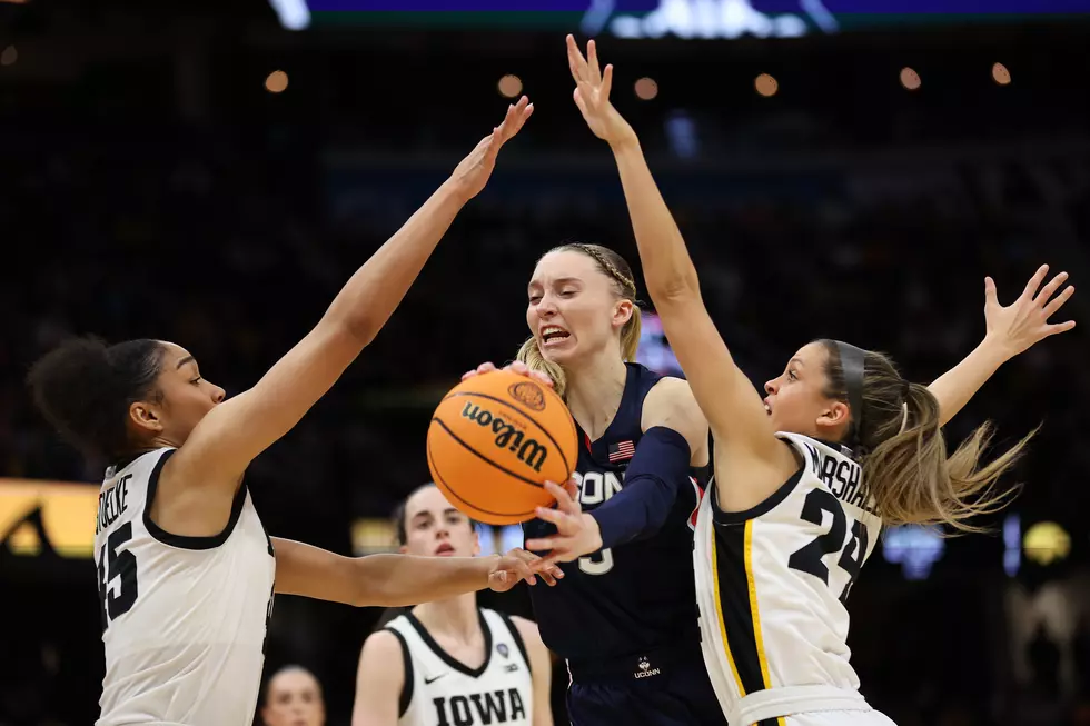 Iowa Outduels UConn, Returns To NCAA Title Game
