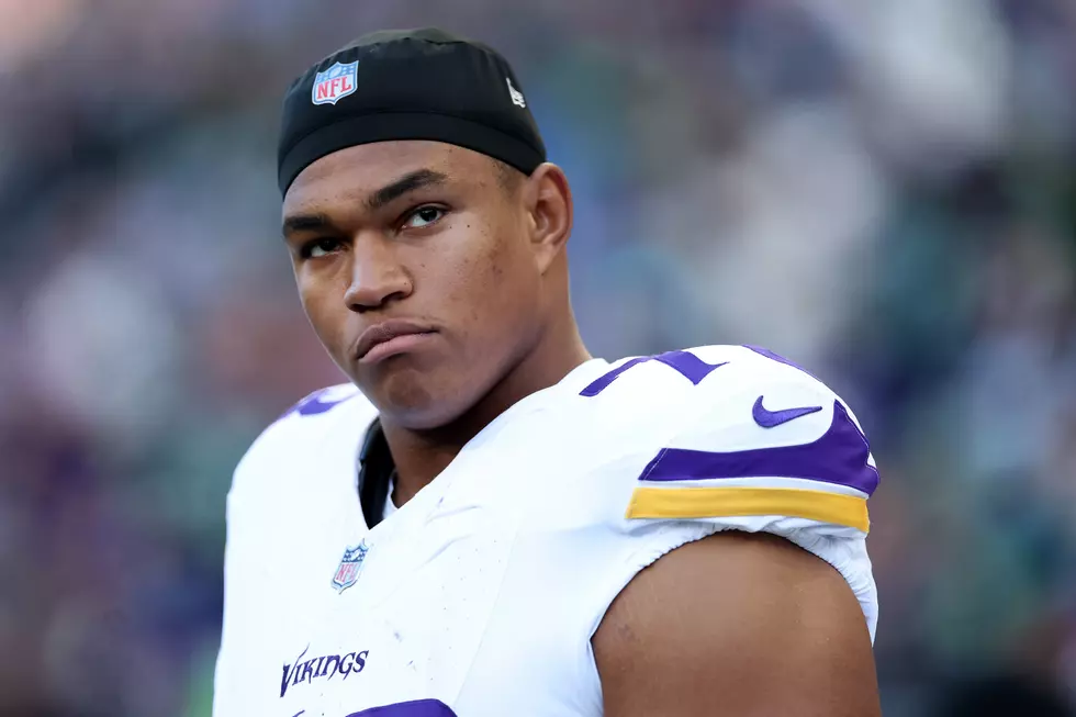Vikings Trade Rouse to Pats, Announce 53-Man Roster