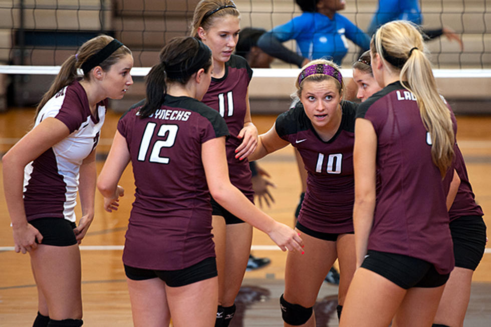 Dorothy Swanson, Rebecca Green Spark No. 7 White Oak&#8217;s Sweep of Rival New Diana