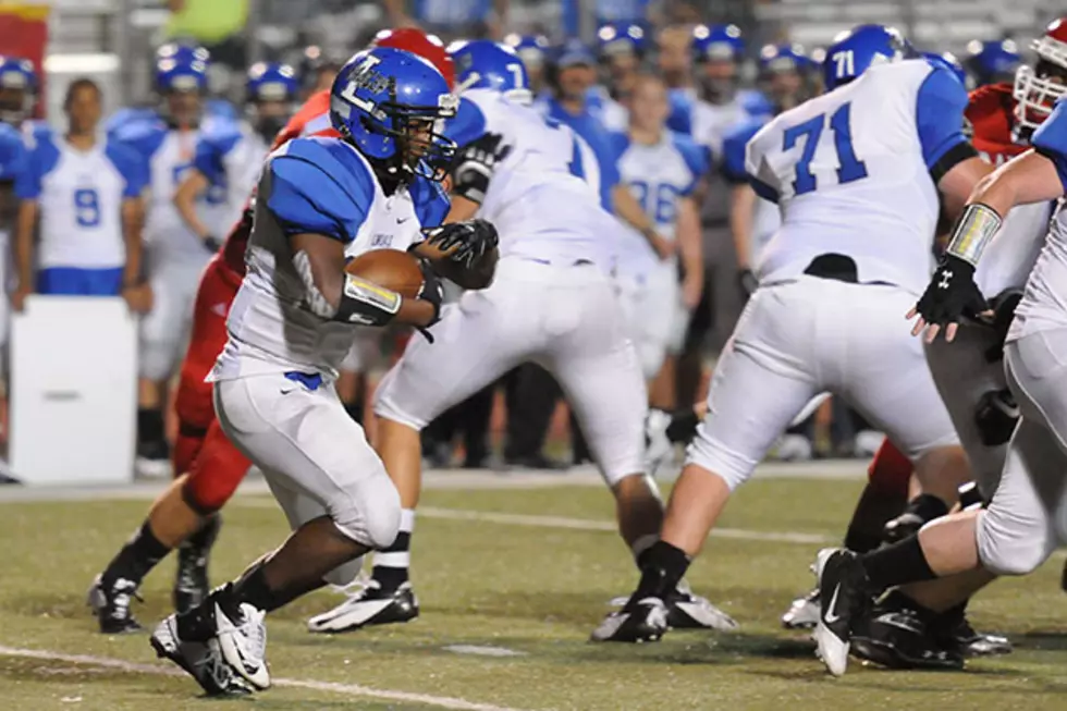 Rivals Van, Lindale Clash in Hopes of Getting Back on the Right Track