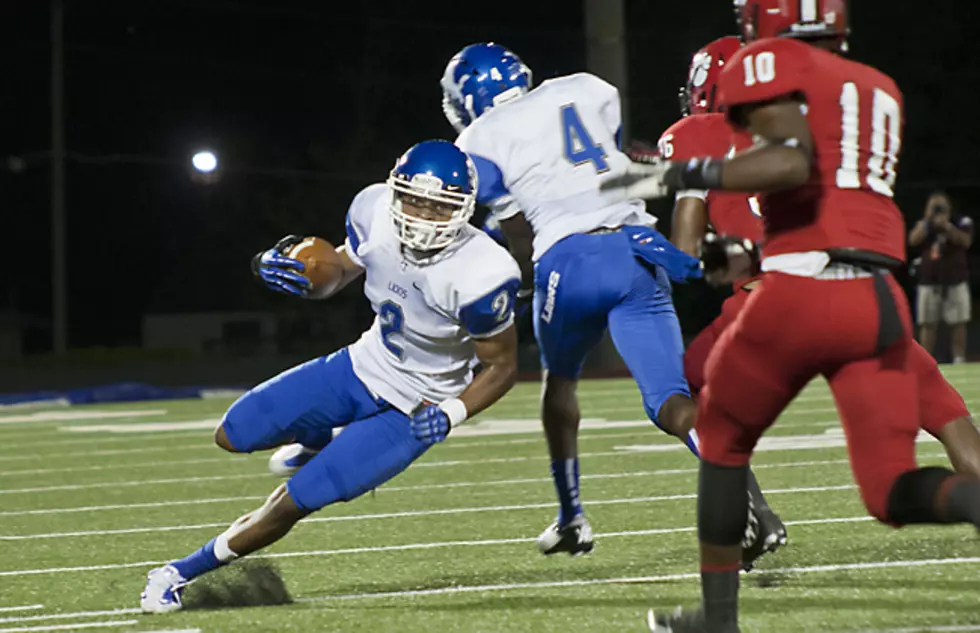 Greg Ward Fights Through Injury to Carry John Tyler Past Mesquite Horn, 35-24