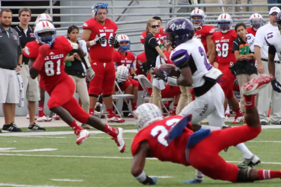 Lufkin&#8217;s 24-0 Win Over Conroe Oak Ridge Cut Short Due to Weather