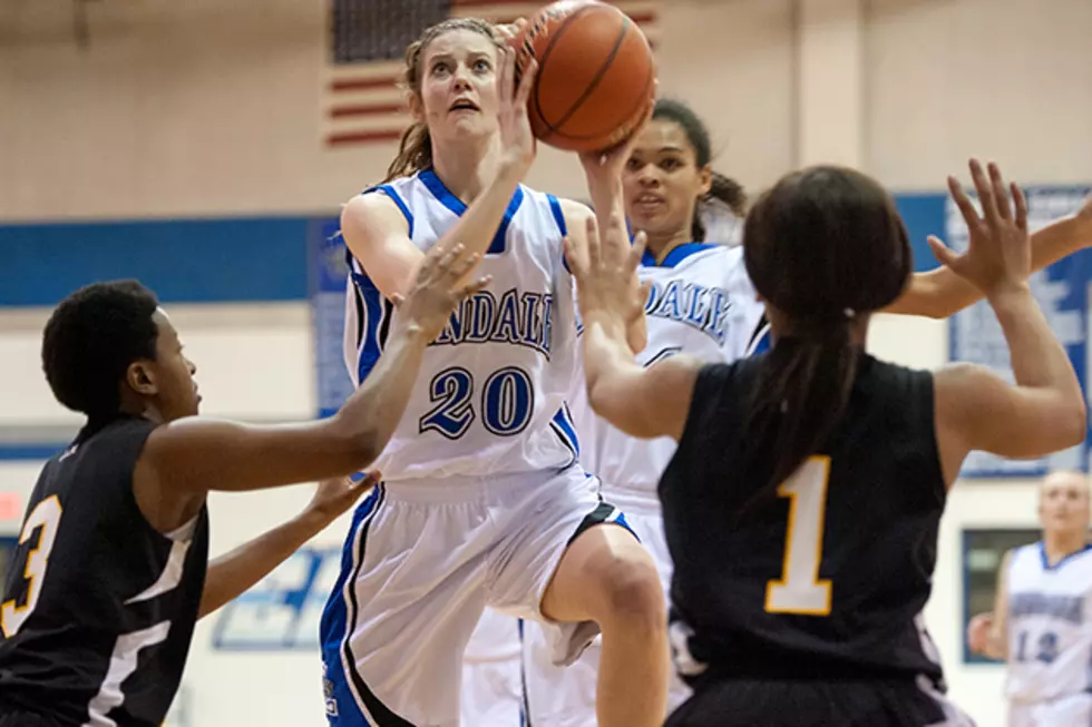 No. 14 Lindale Fights Back to Beat Nacogdoches 64-60 in District 14-4A Battle for First Place