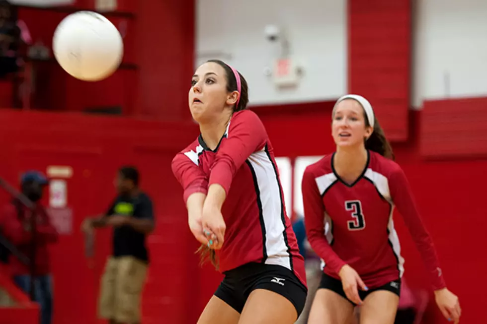 Tyler Lee Records 25-12, 25-23, 25-21 Sweep of District 12-5A Rival Longview