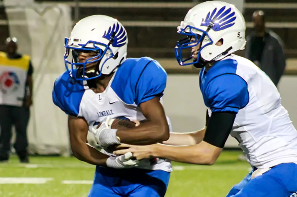Terence Williams + Ennis Cruise to 62-17 First-Round Playoff Win Over Lindale
