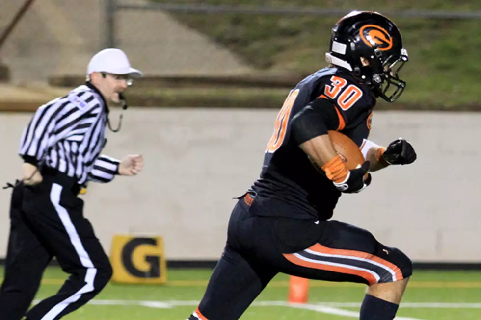 Gilmer Erupts in Second Quarter, Cruises to 52-0 Shutout of Mineola in Bi-District Matchup