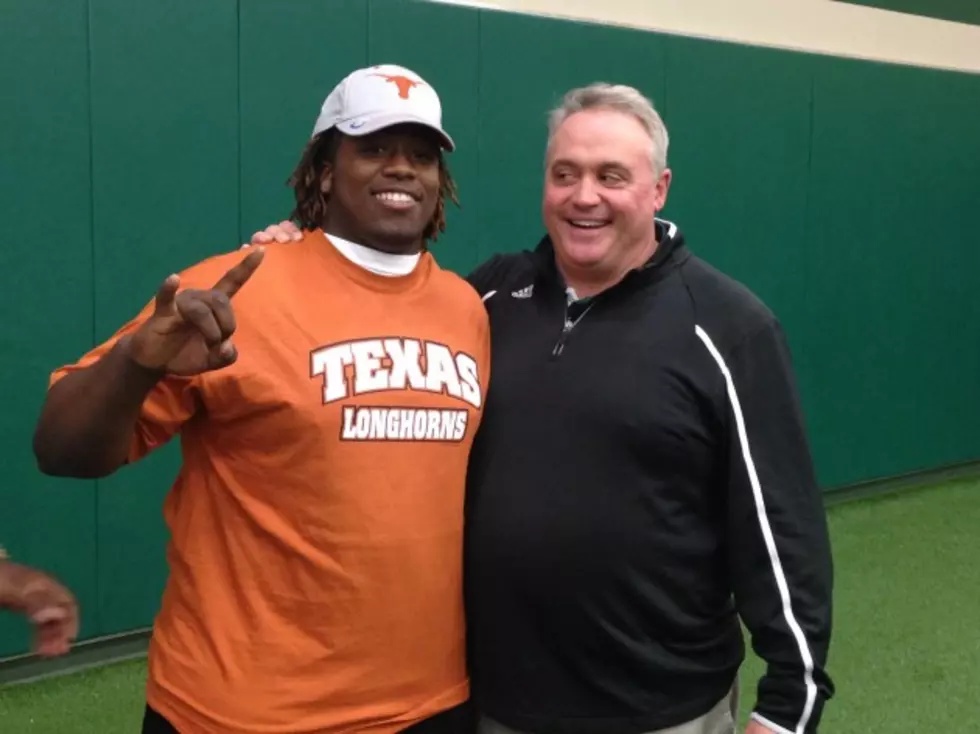 Longview&#8217;s Zaycoven Henderson Commits to Texas + Will Enroll in January