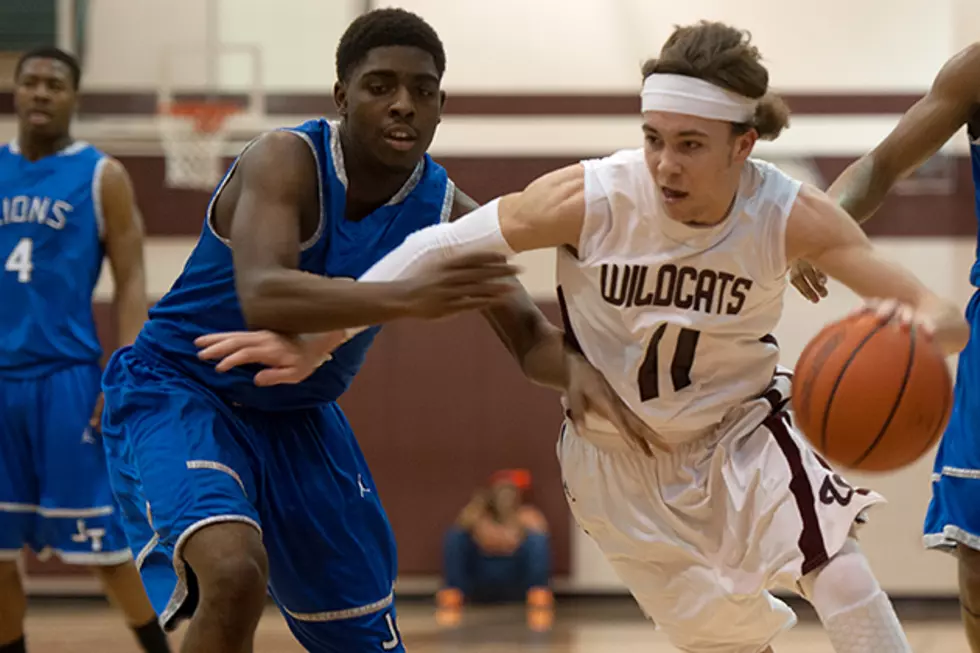 Jake Parker Leads Whitehouse to 80-59 Rout of Nacogdoches