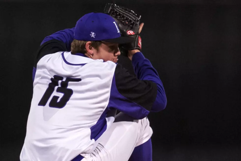 Lufkin Powers Past Lindale 15-1 To Remain Unbeaten In District 16-5A