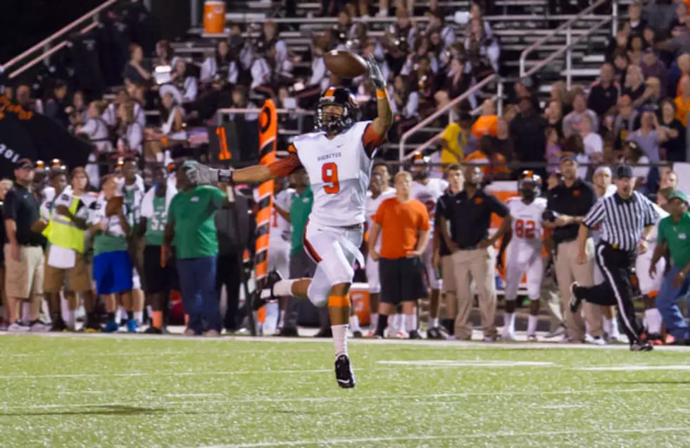 Late Touchdown Lifts Gilmer