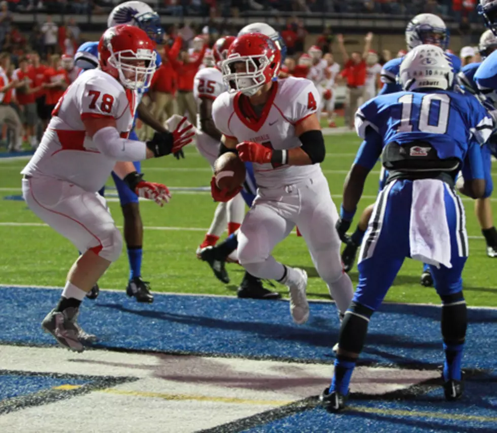 Van Spoils Lindale Homecoming with 52-20 Win