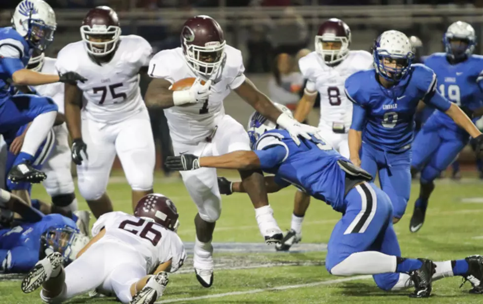 No. 7 Ennis Locks Up District 16-5A Title with 54-13 Rout of Lindale