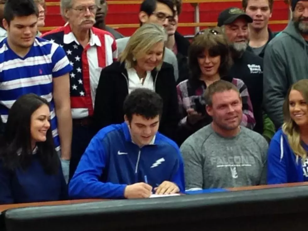 Tyler Lee&#8217;s Garrett Thibodeaux Signs With Air Force Basketball