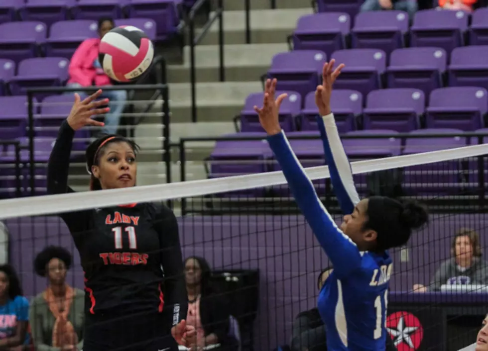 Texas High + Mom And Daughter Duo Move On With Win Against Lindale