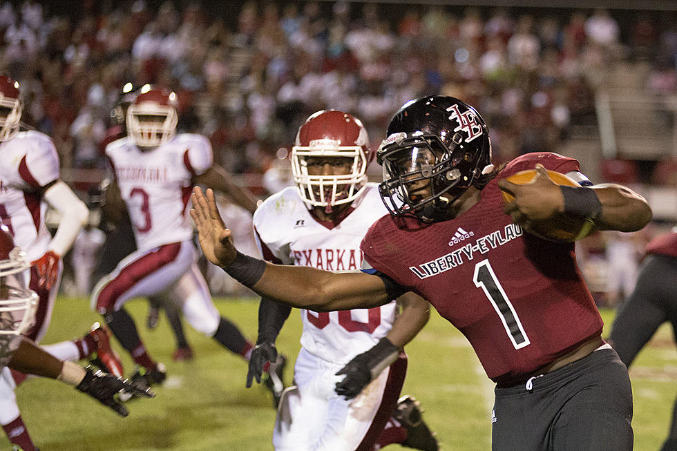 Liberty-Eylau Racks Up More Than 800 Yards Of Offense In 66-21 Demolition Of Arkansas High