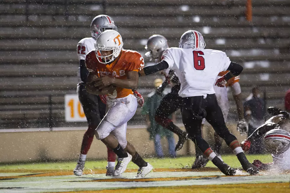 Texas High Forces Three-Way Tie for First in District 15-5A With 27-7 Win Over Marshall
