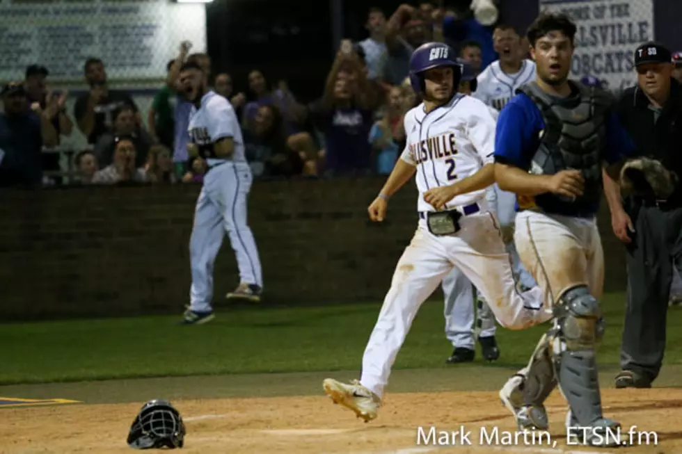 Tye Smith&#8217;s Walk-Off Hit In Extras Forces Hallsville and Sulphur Springs Into First-Place Game