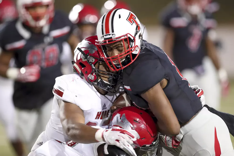 Mesquite Horn&#8217;s Big First Half Ignites 56-28 Rout of Tyler Lee