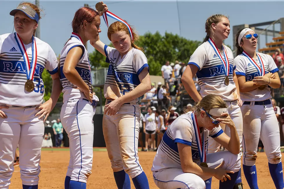 Vernon Outlasts Rains in 11 Innings + Eliminates Ladycats in Semifinals