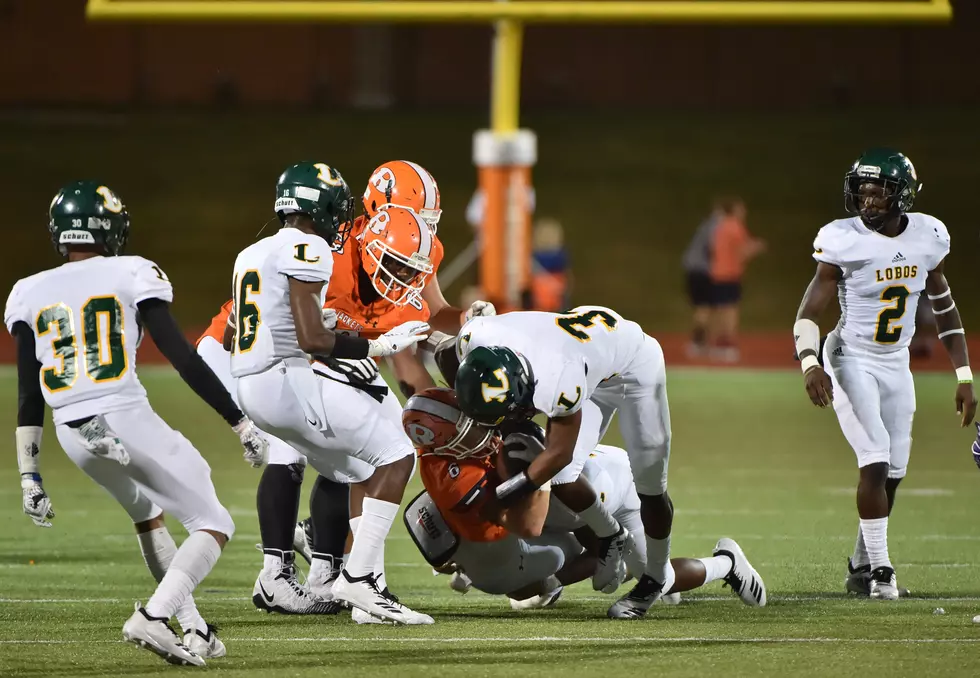 No. 6 Longview Outlasts Rockwall, 42-35, to Begin District 11-6A