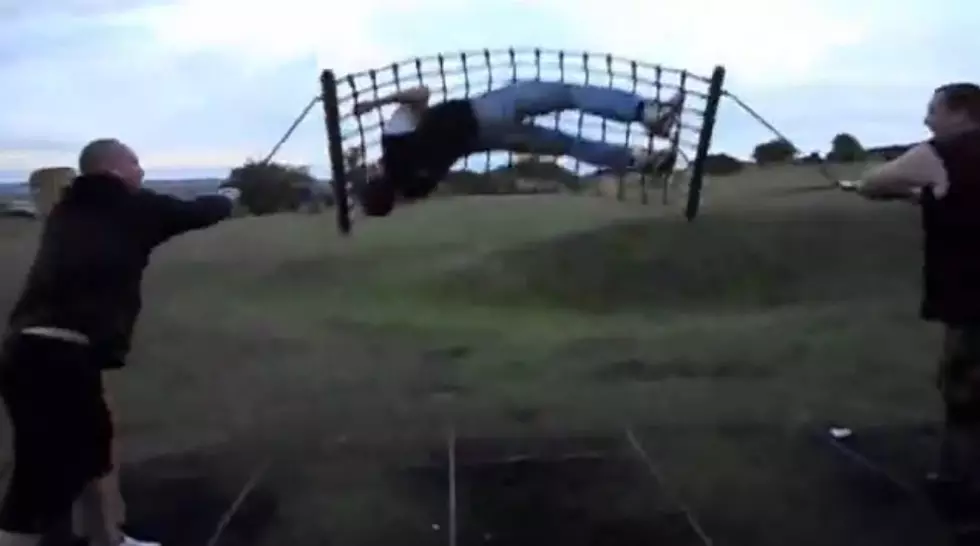 Extreme Hammocking…It Exists [VIDEO]