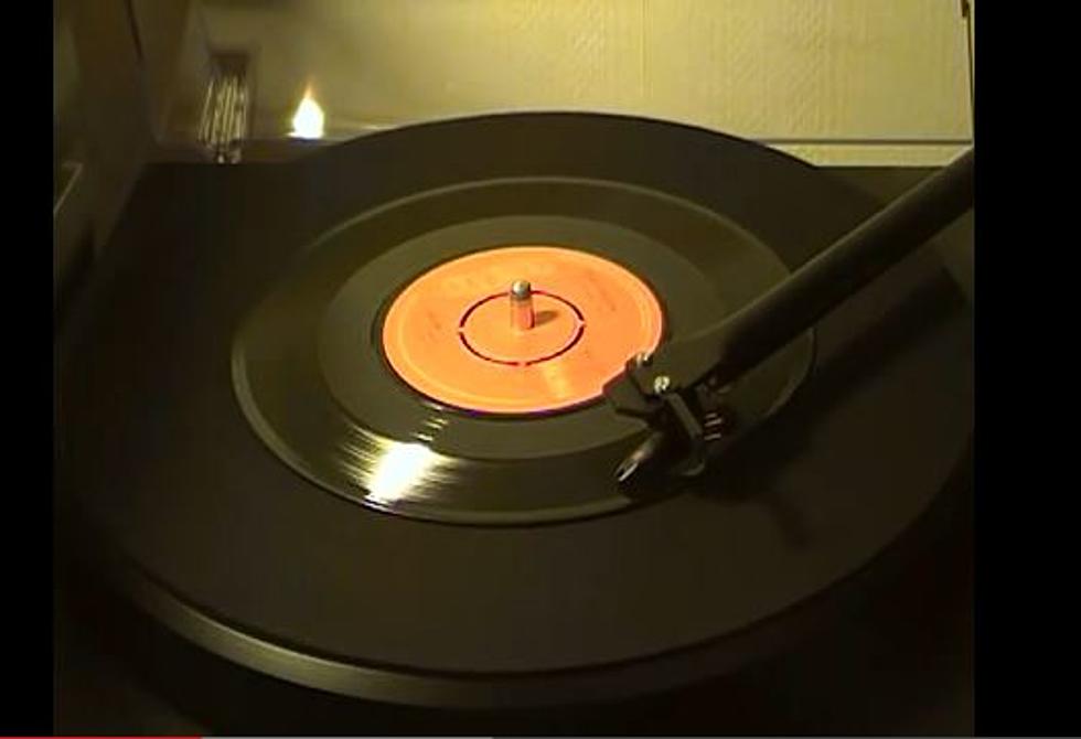 Dolly Parton’s “Jolene” at 33RPM Sounds So Cool [VIDEO]