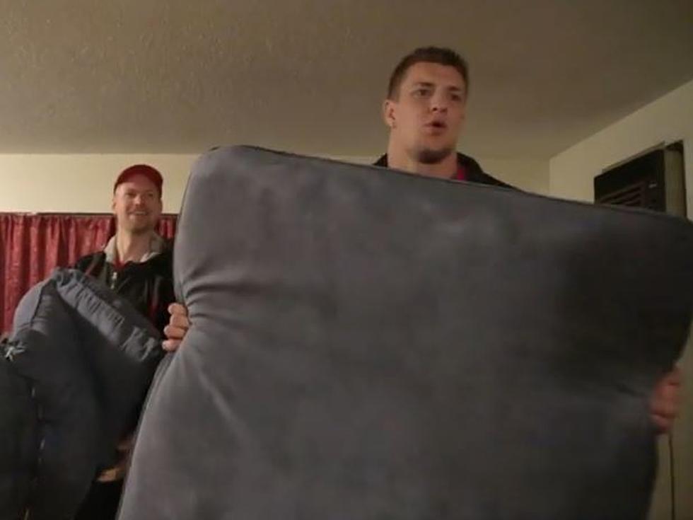 Patriots Rob Gronkowski Surprises Family With New Couch [VIDEO]