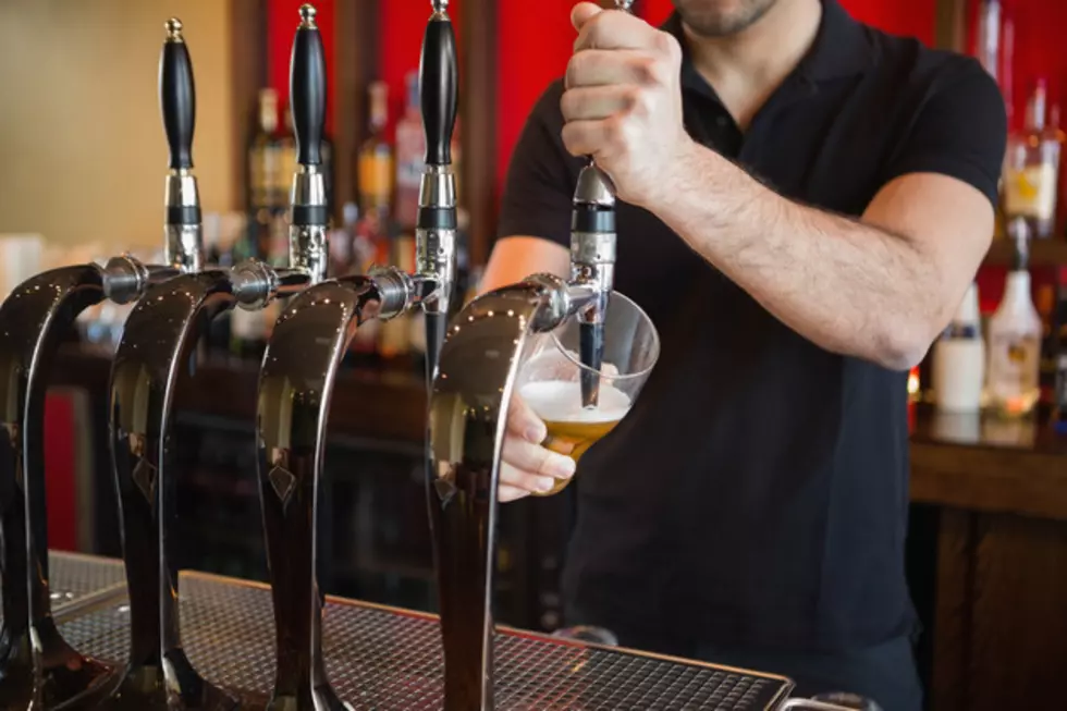 New Maine Law Would Require Bars That Advertise A Pint To Make Sure It’s 16 Ounces [POLL]