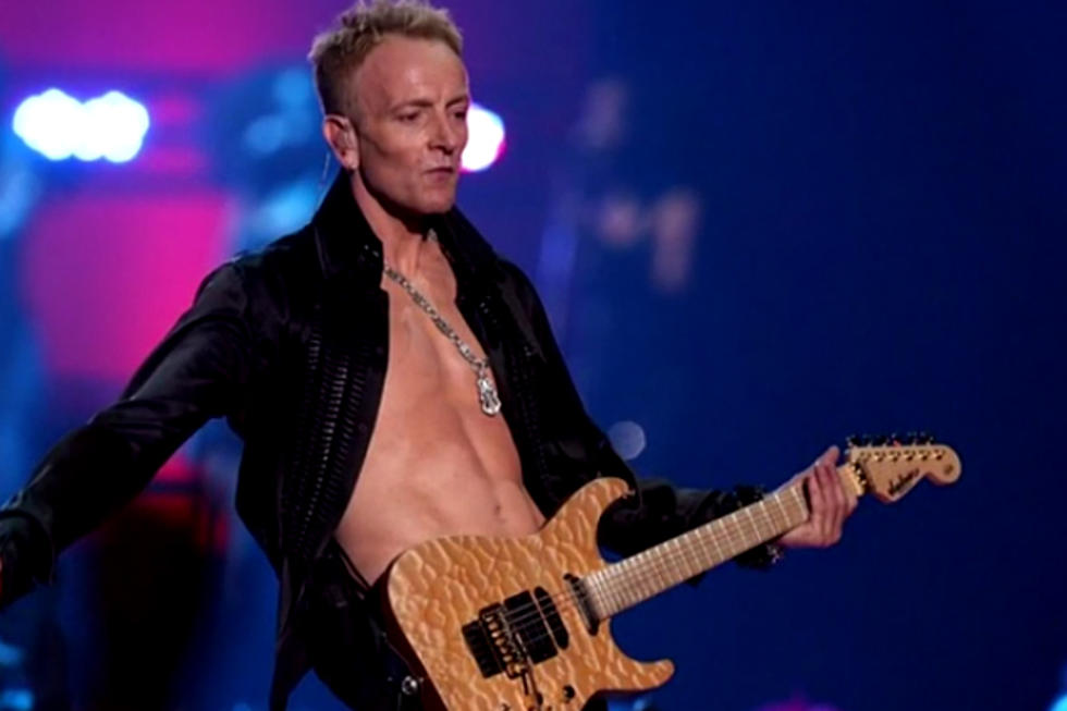 Def Leppard’s Phil Collen Is Playin’ The Blues [SAMPLE]