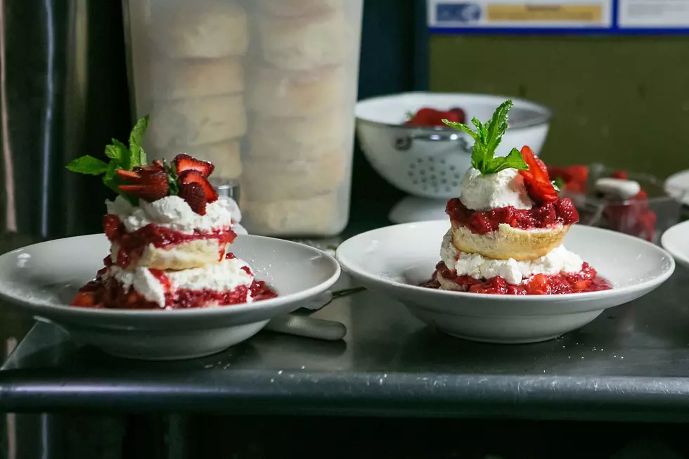 What Makes The Best Strawberry Shortcake [POLL]