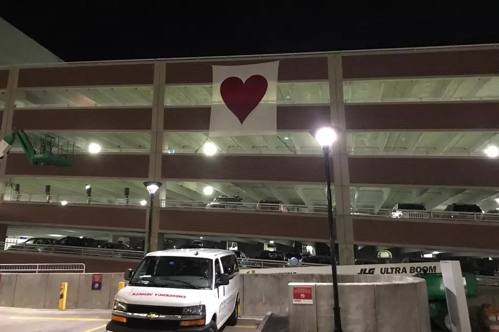 Valentines Day Bandit Pays Tribute To Portland Healthcare Workers