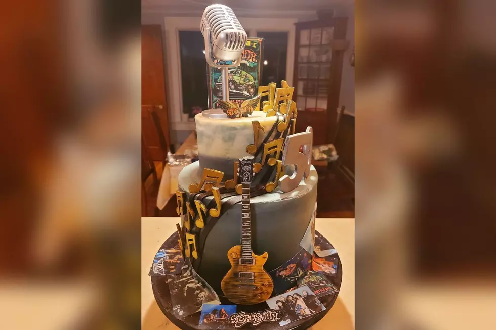 Brewer Baker Helps Aerosmith Kick Off Tour With Epic Rock Cake