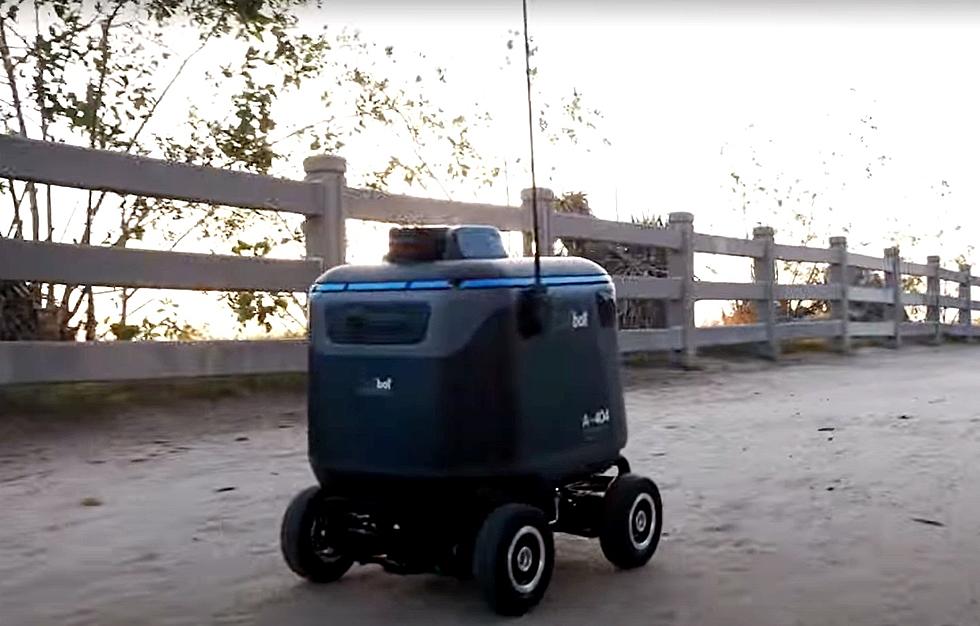Cute Little Robots Will Be Delivering Food Around UMaine This Fall