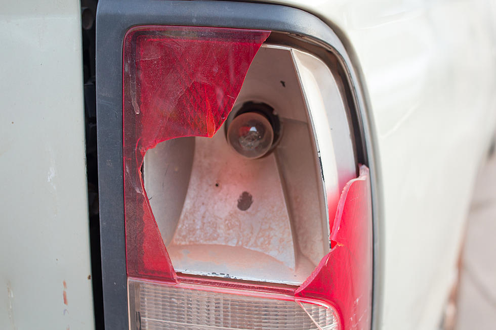 Can Maine Drivers Just &#8216;Fix&#8217; a Broken Tail Light with Red Tape?