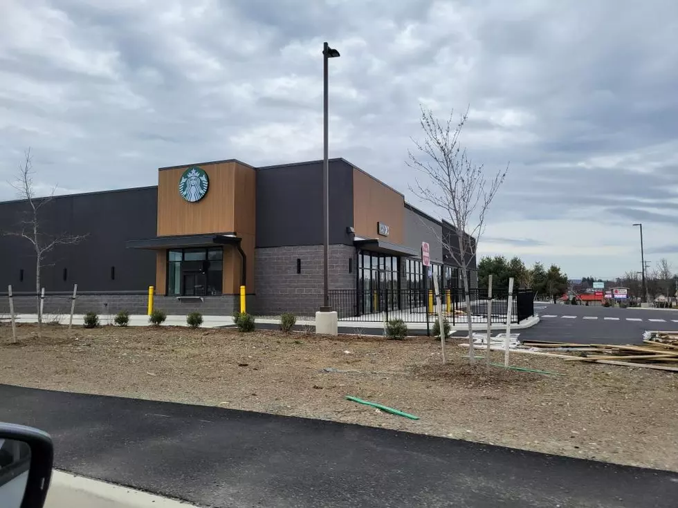 Broadway Starbucks 1, Liz Leavitt